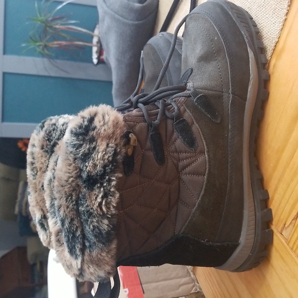 Women's Lined Snow Boots Size 11 - Picture 4 of 5